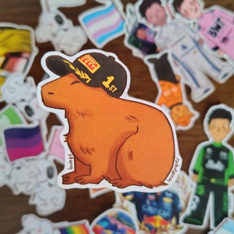 Sticker carpincho F1